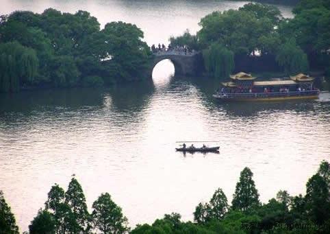 春天去哪旅游好