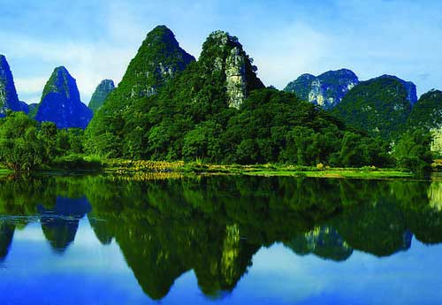 武汉到桂林旅游线路  到桂林旅游旅行社价格 桂林山水美如画双高四日双卧五日游